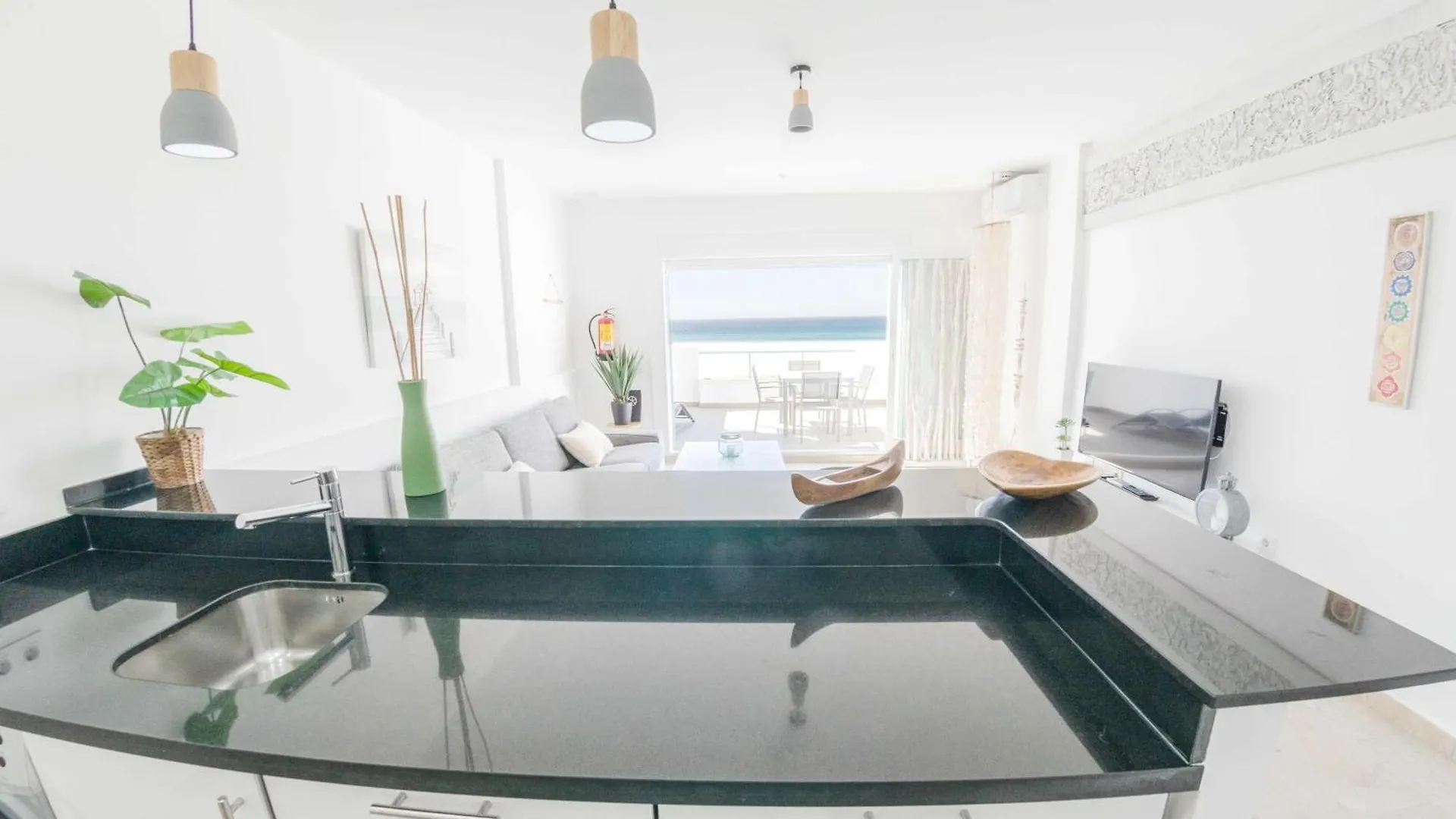 Tarifa Beach Rentals Tortuga 2 Apartment
